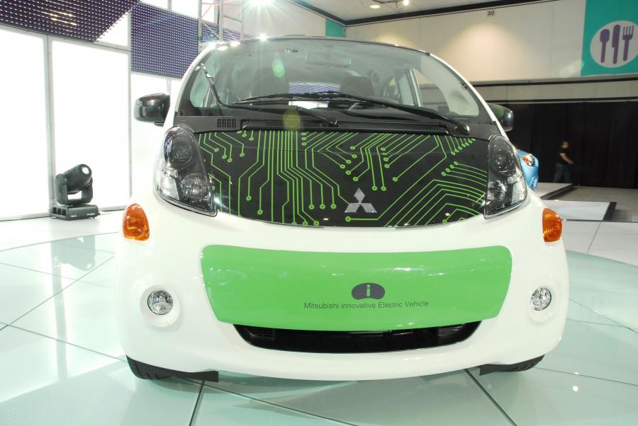  Mitsubishi i-MiEV 2012 года  (US) (фото 26 из 234)